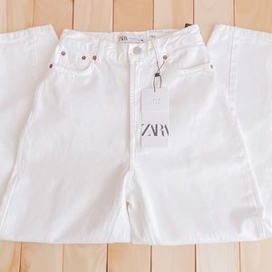ZARA // The Petit Off White Slouchy Fit Jeans
